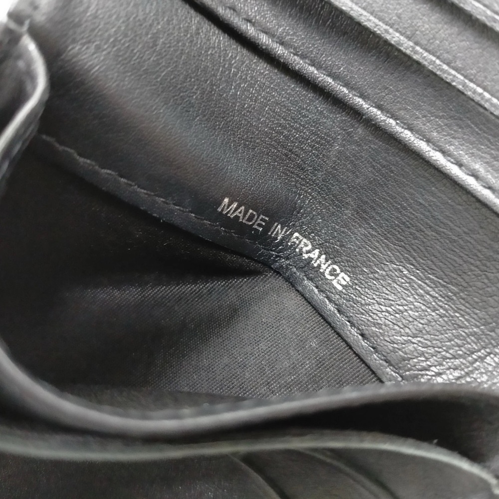 CHANEL Black Caviar Skin Leather Wallet - Picture 8 of 9
